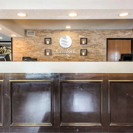 Comfort Inn Weirton - Steubenville-3